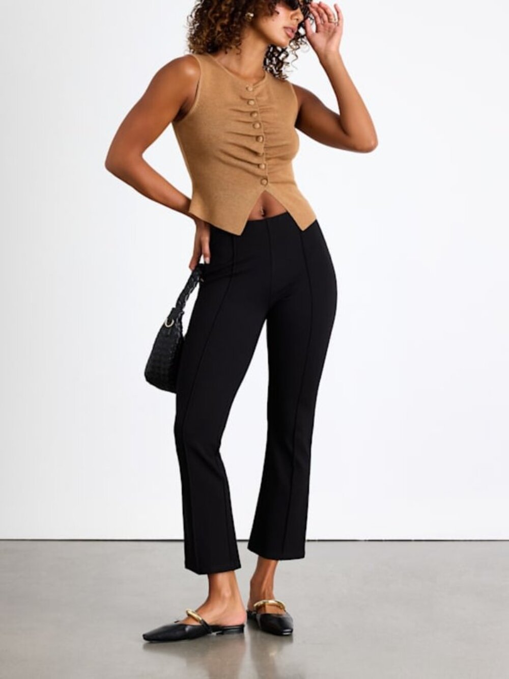 Lulus Quinn Black Seamed Mid-rise Cropped Flare Pants - Size M